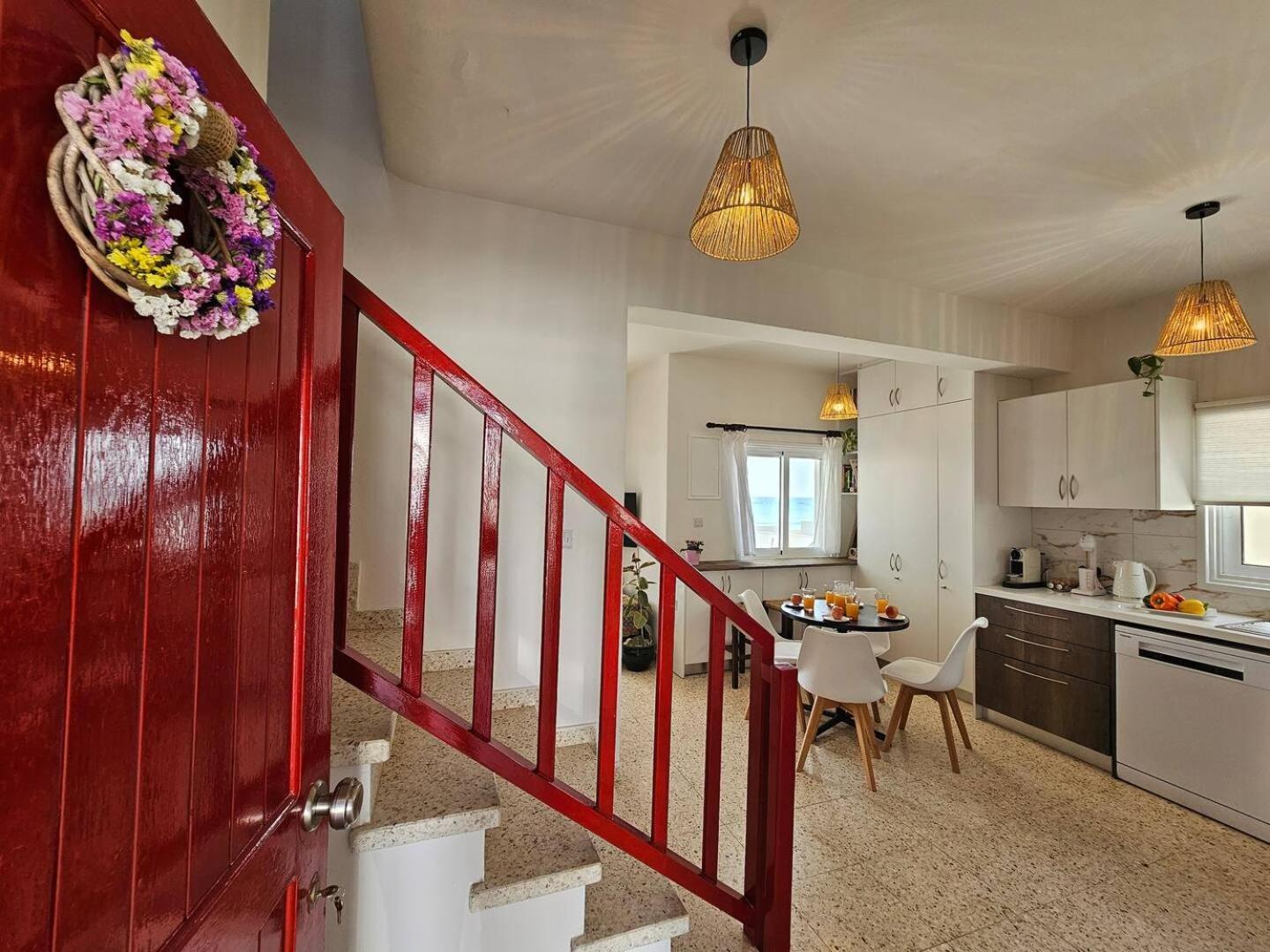 Ammos Beachfront Villa Paradise 拉纳卡 外观 照片