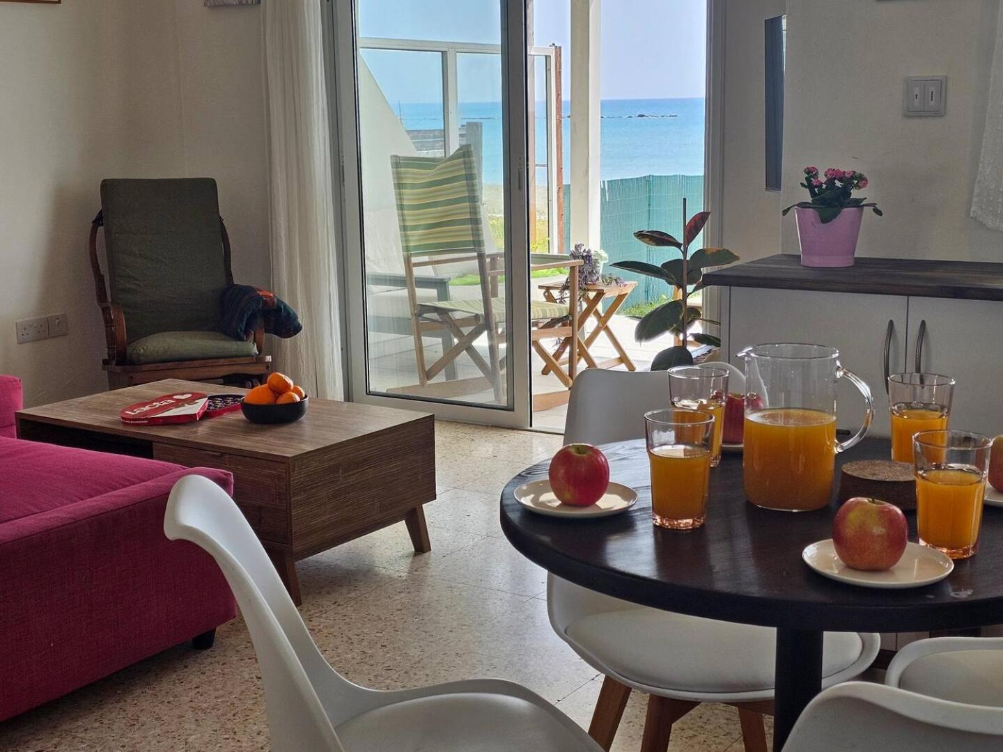 Ammos Beachfront Villa Paradise 拉纳卡 外观 照片